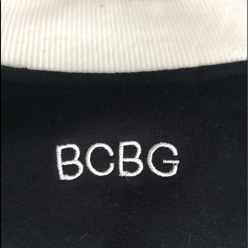 M 🖤BCBGMaxAzria🖤2pc - Picture 7 of 8